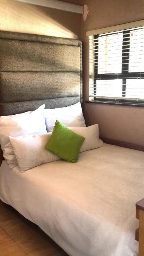 Cabanas Del Mar Amanzimtoti Eksteriør billede